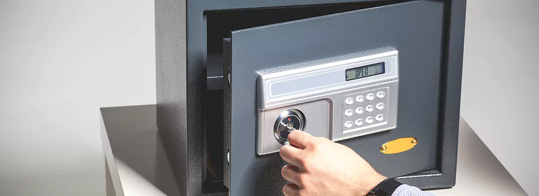 Safe Opening Repair in Miami Gardens